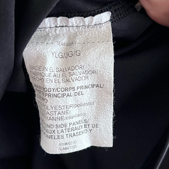 Under Armour | Fitted black short sleeve athletic tee size youth large - Picture 8 of 8